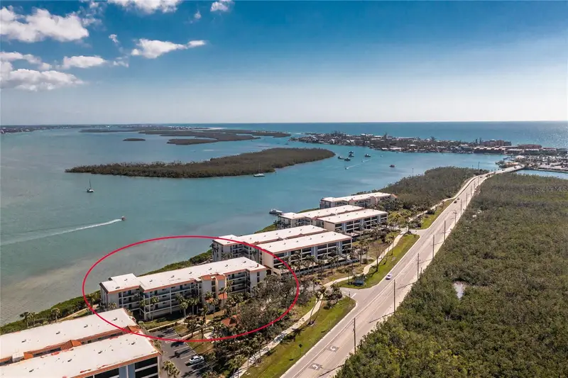 1591 Beach Rd #407, FL