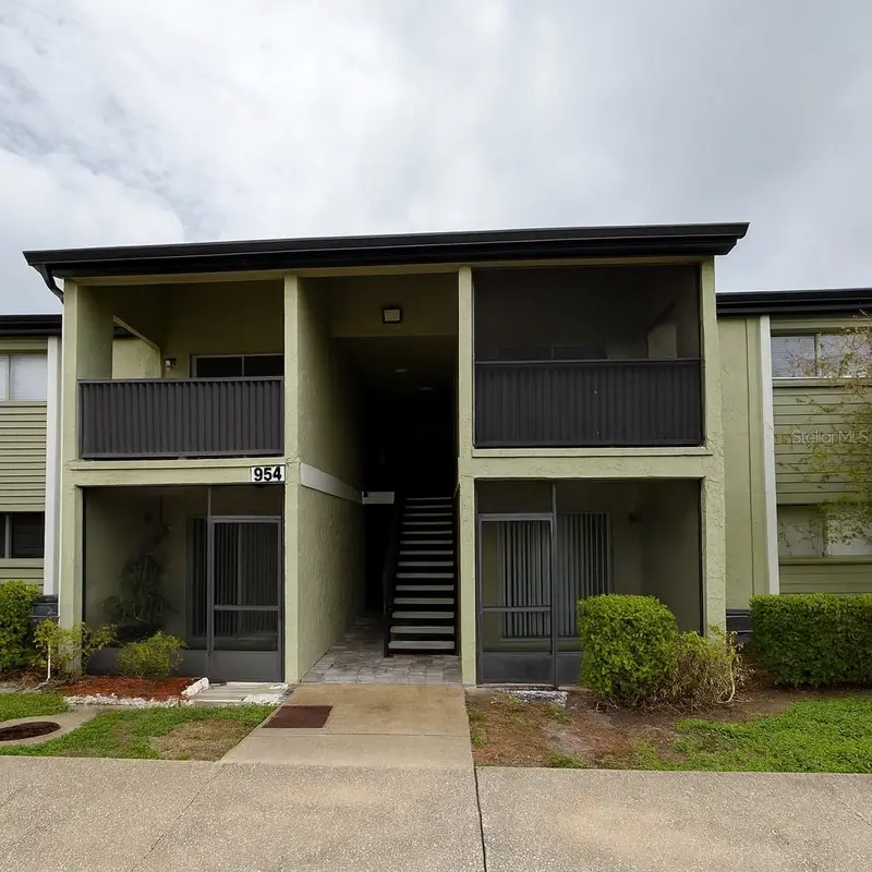 954 Lake Destiny Rd #G, FL
