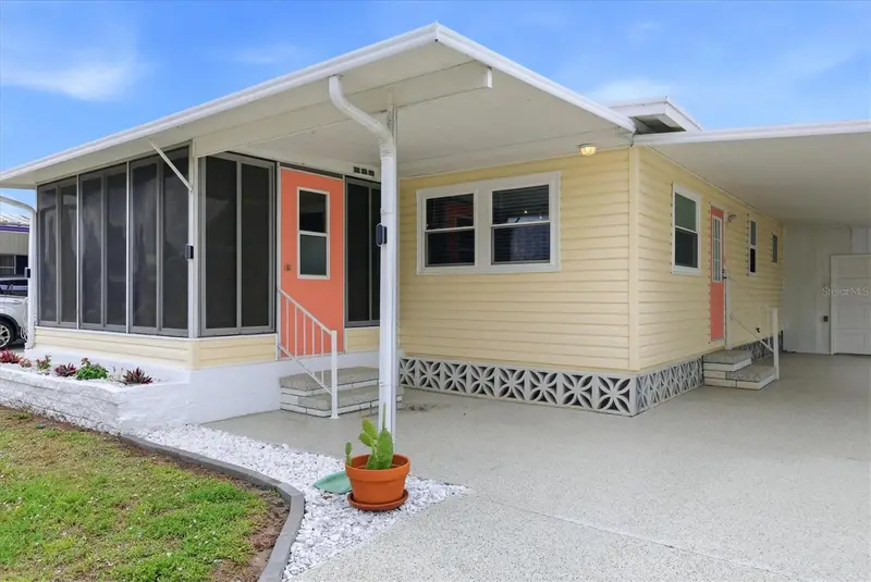 1205 45th Avenue Dr E, FL