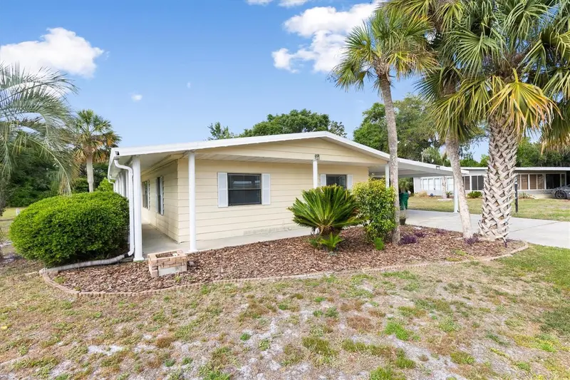 5556 Columbus Cir, FL
