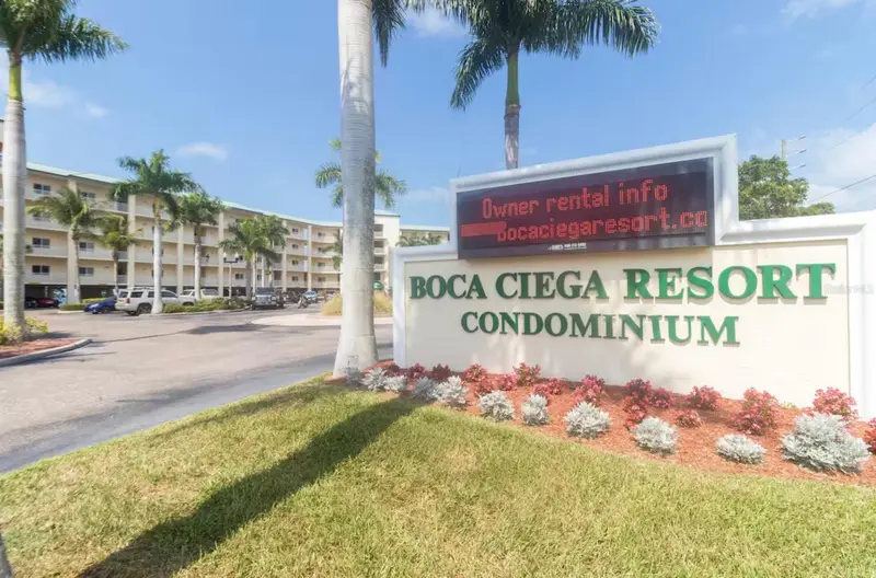 8800 Bay Pines Blvd #320, FL