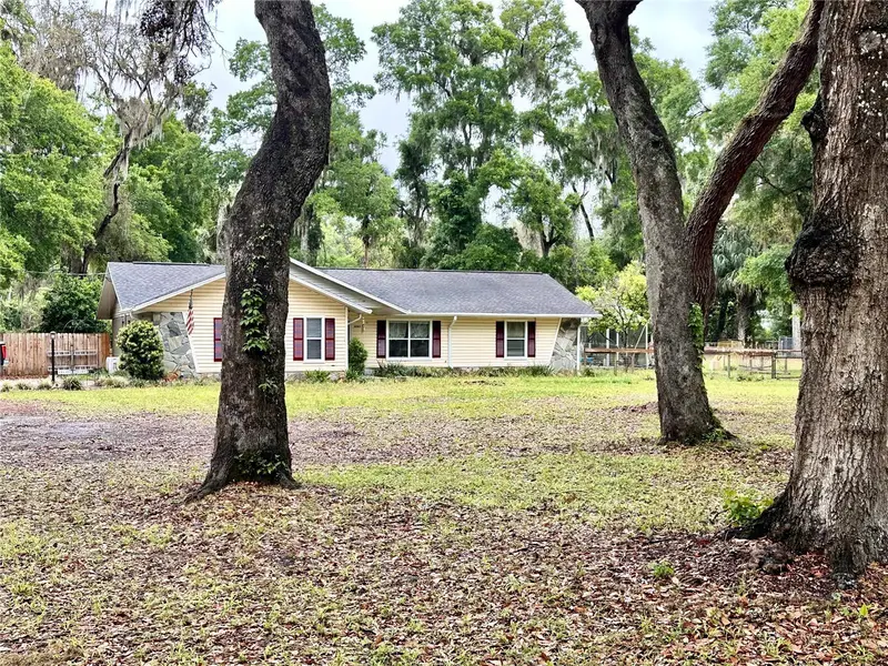4251 Ne 138th Pl, FL