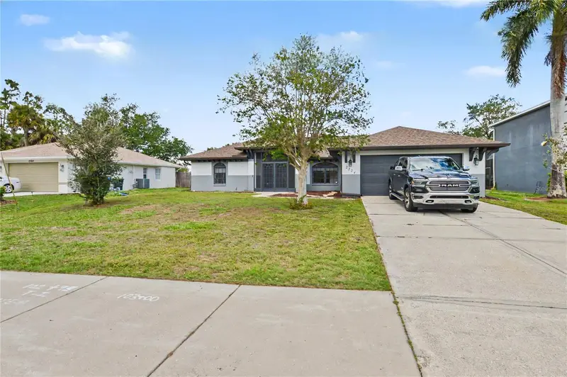 2324 W Price Blvd, FL