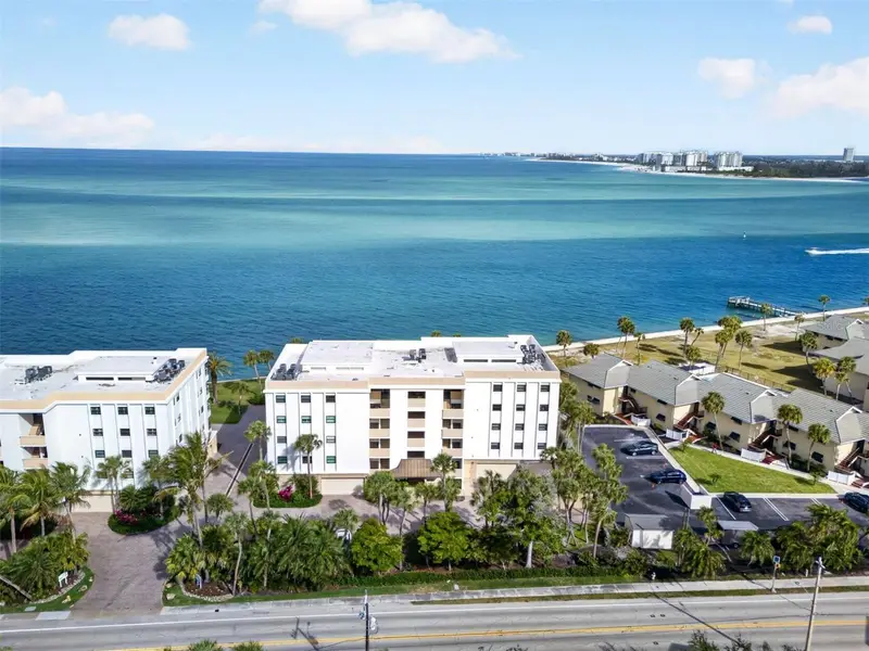 4708 Ocean Blvd #E4, FL