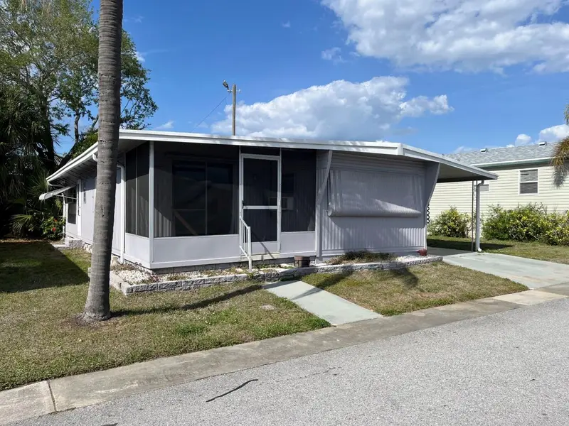 2505 E Bay Dr #77, FL