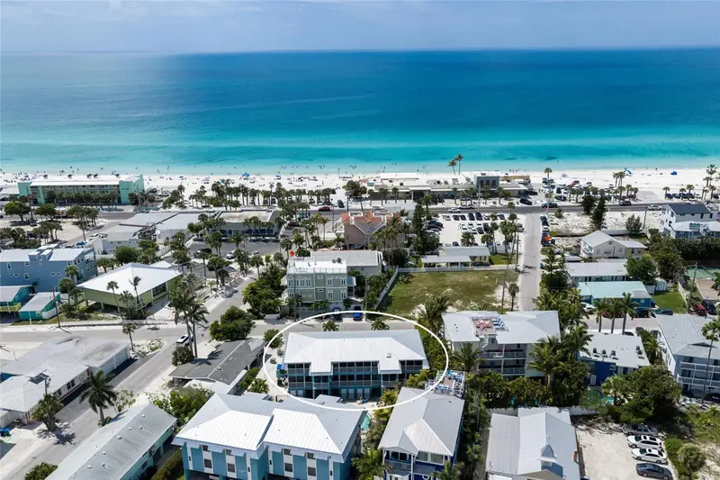 205 Highland Ave #2, FL