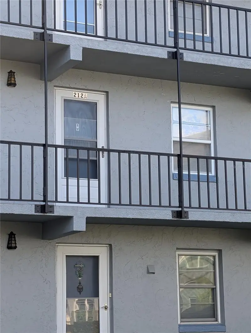 333 Lake Howard Dr Nw #212a, FL