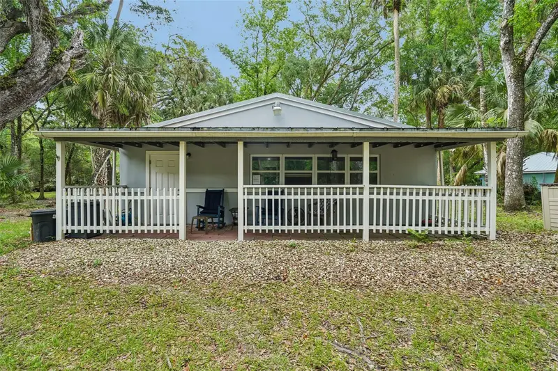 217 S Tuck Pt, FL