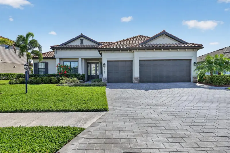 4911 Sparkling Sea Ln, FL