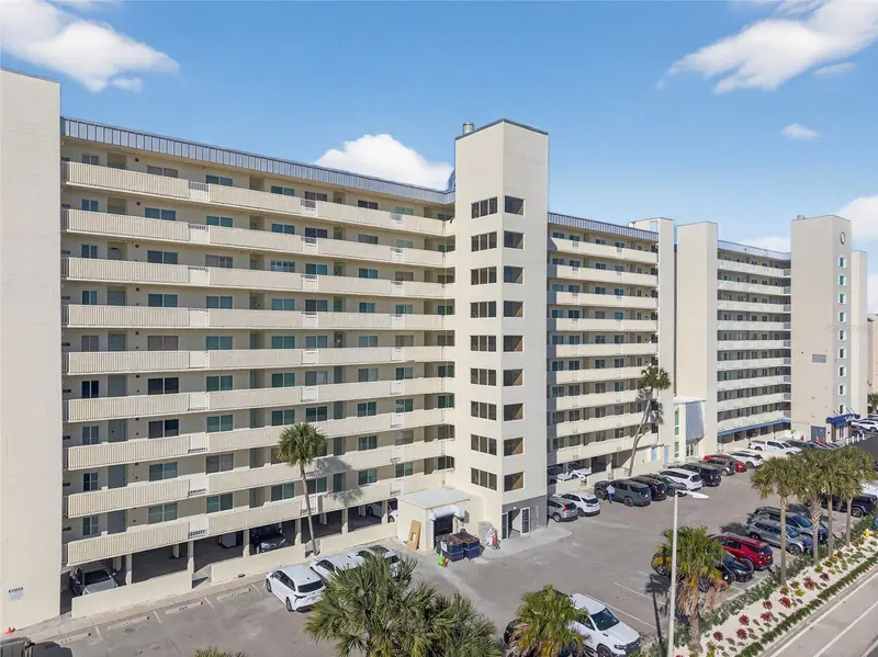 20000 Gulf Blvd #305, FL