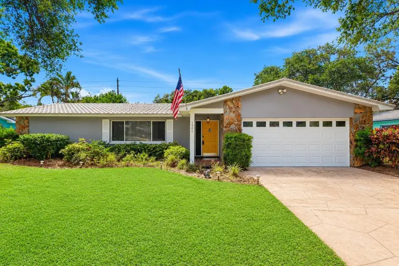 1904 Granada Ct, FL