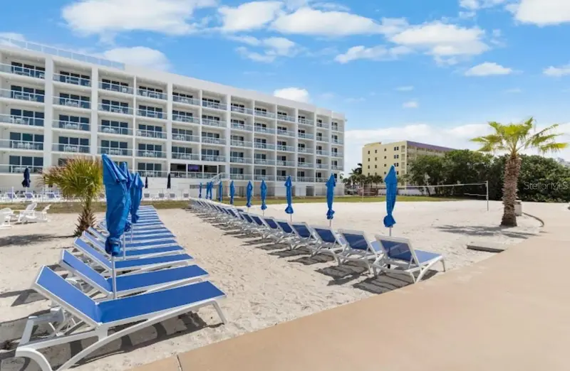 11500 Gulf Blvd #202, FL