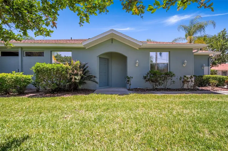 1204 Huntington Greens Dr #1204, FL