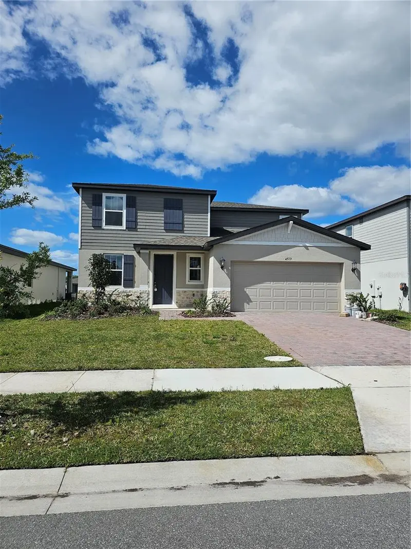 4519 Windy Oak Way, FL