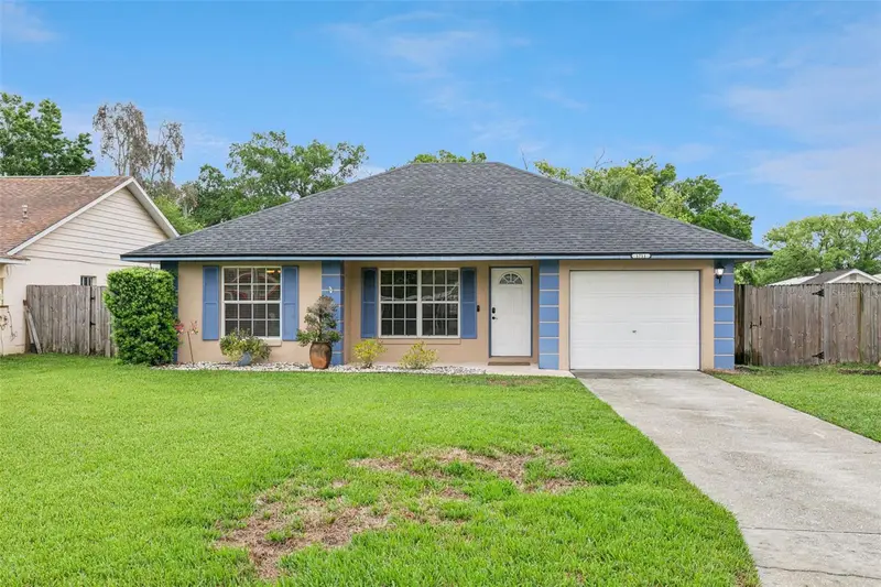 1711 Charleston Ln, FL
