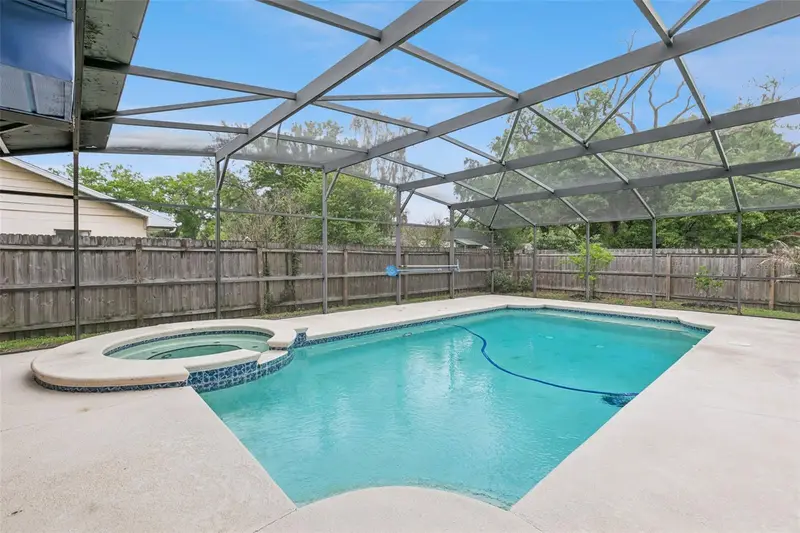 1711 Charleston Ln, FL