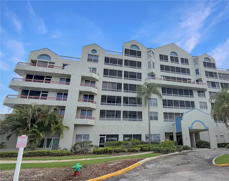 2333 Feather Sound Dr #C206, FL