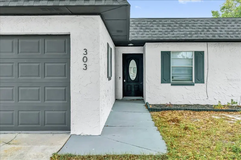 303 Dillon St, FL