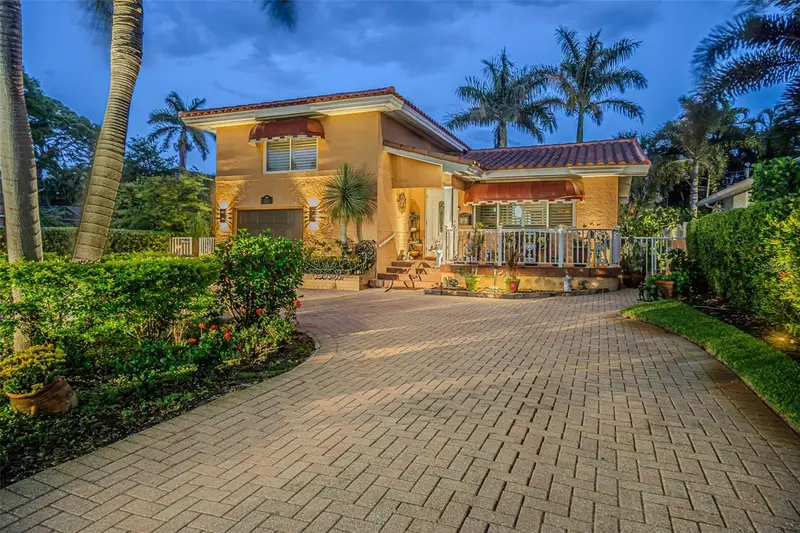 243 Snell Isle Blvd Ne, FL