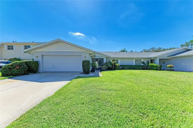 7287 Eleanor Cir #15, FL
