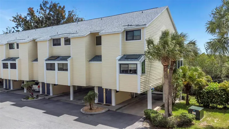 1500 Sunset Rd #F7, FL
