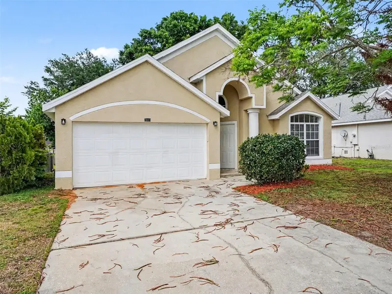 2609 Meadow Oaks Loop, FL