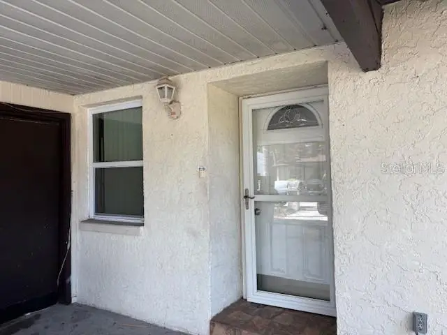 2037 Sunset Grove Ln, FL