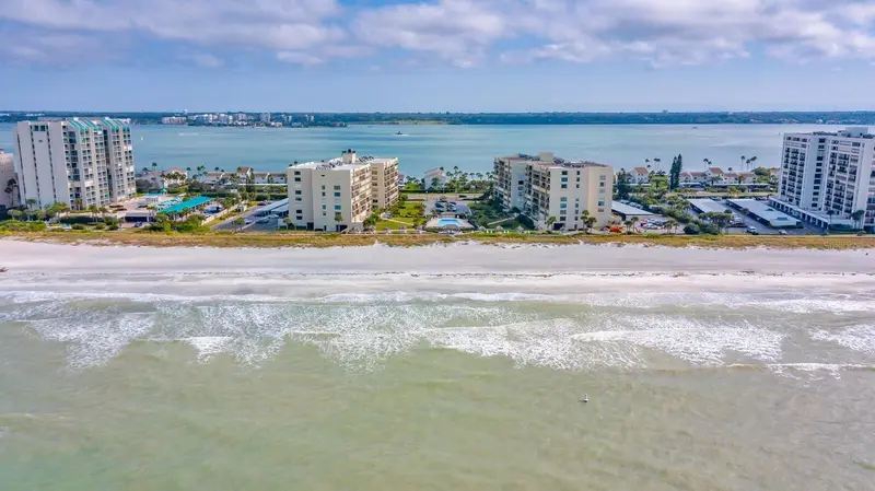 1430 Gulf Blvd #108, FL