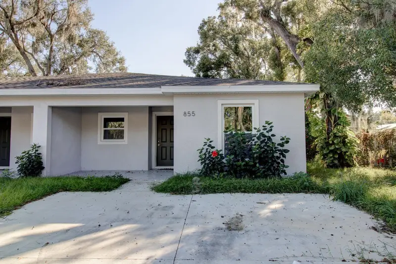 855 E Vine St #A, FL