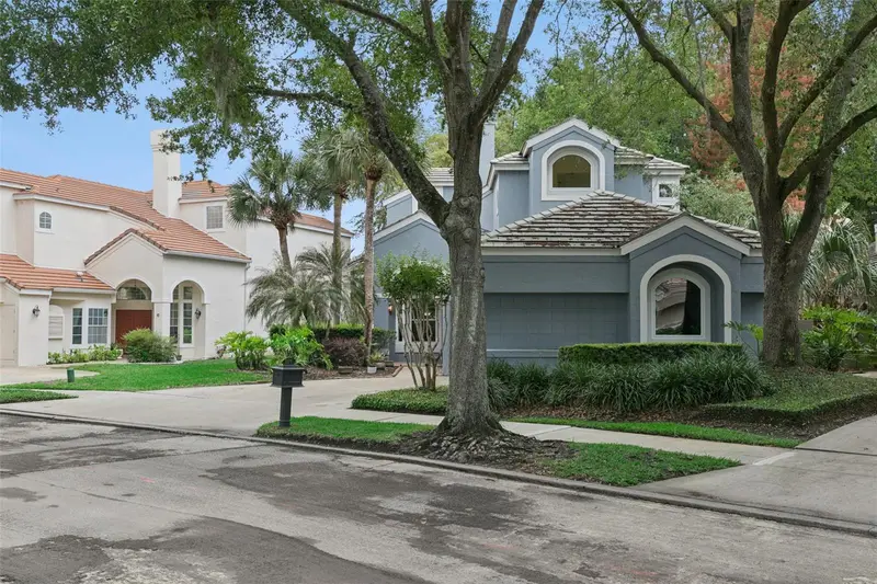 501 Devon Pl, FL