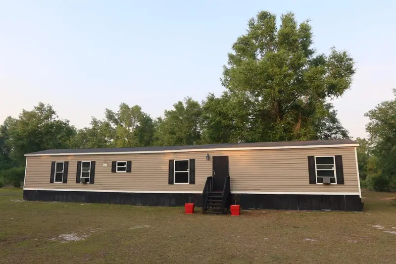 11533 E Us 90, FL