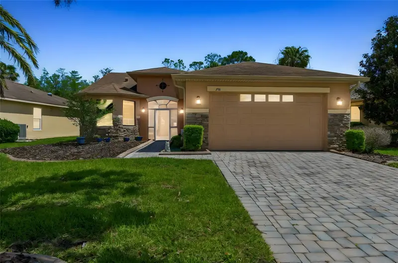 376 Indian Wells Ave, FL