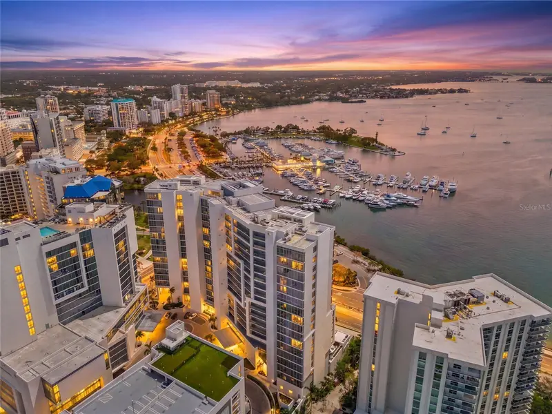 1155 N Gulfstream Ave #306, FL