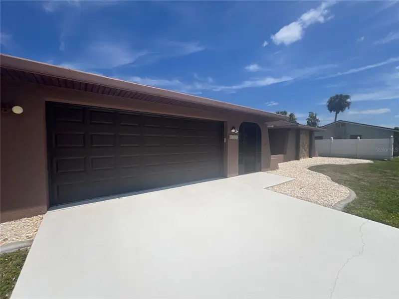 21212 Burkhart Dr, FL