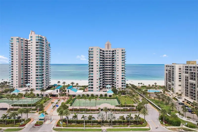 1520 Gulf Blvd #202, FL