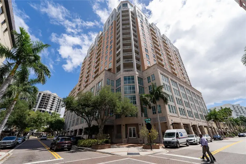 1350 Main St #200, FL