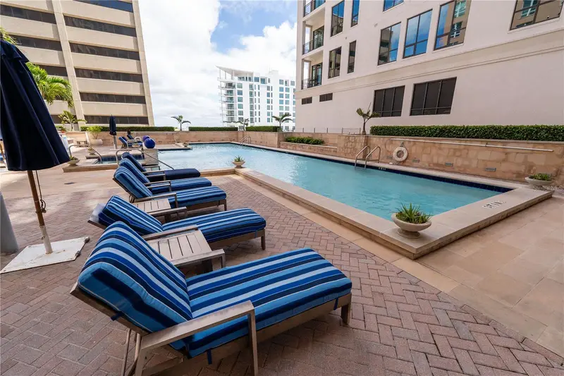 1350 Main St #200, FL