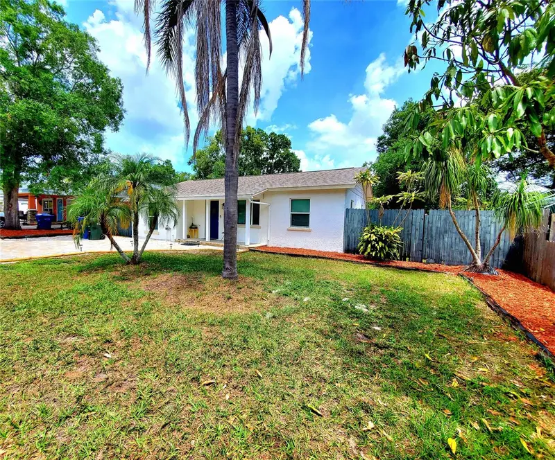 430 1st Ave Ne, FL