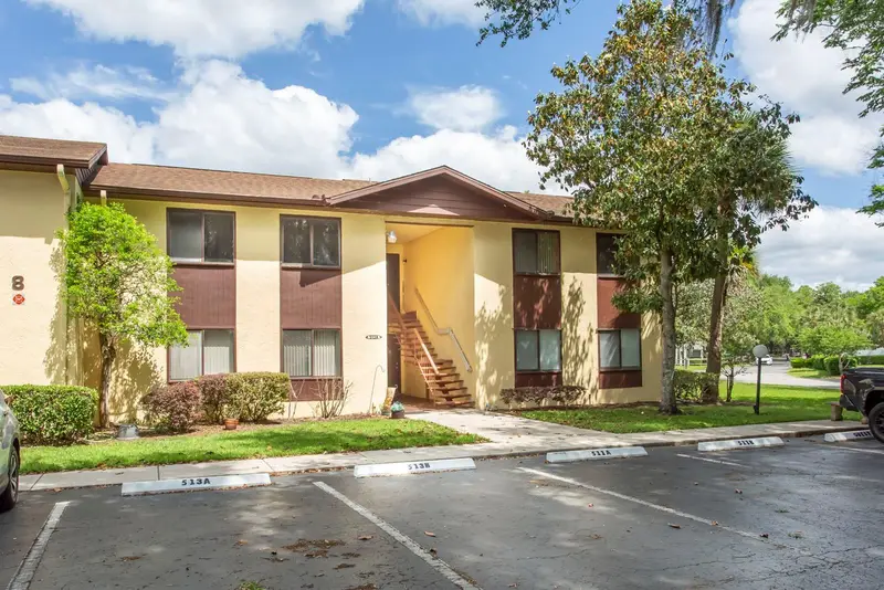 513 Fairways Cir #B, FL