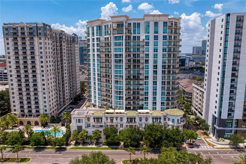 450 Knights Run Ave #1901, FL