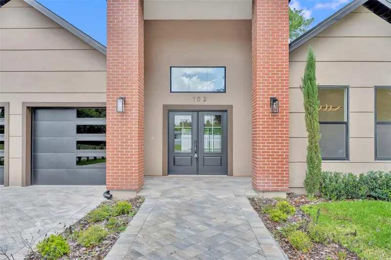 102 Bell Pl, FL