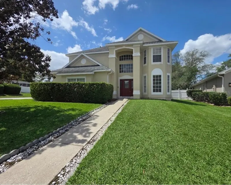 289 Hanging Moss Cir, FL