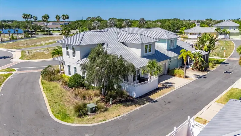 5536 Luminar Pointe Ln, FL