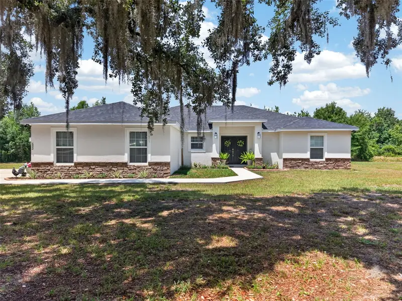 692 Howard Rd, FL