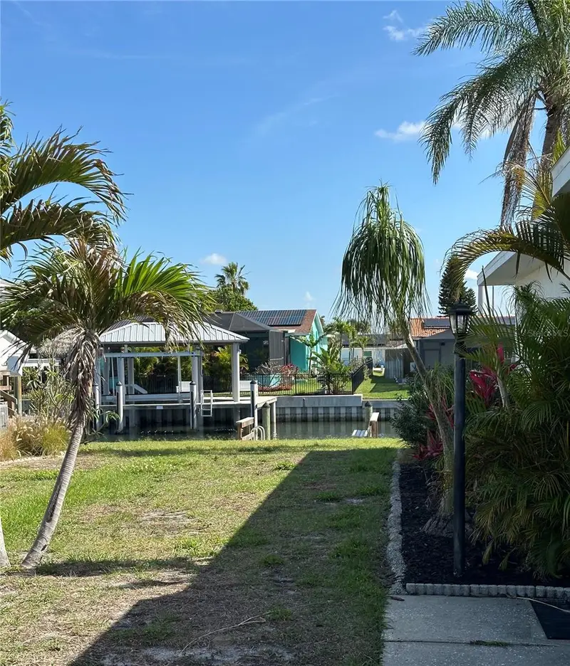 1025 Apollo Beach Blvd #D, FL