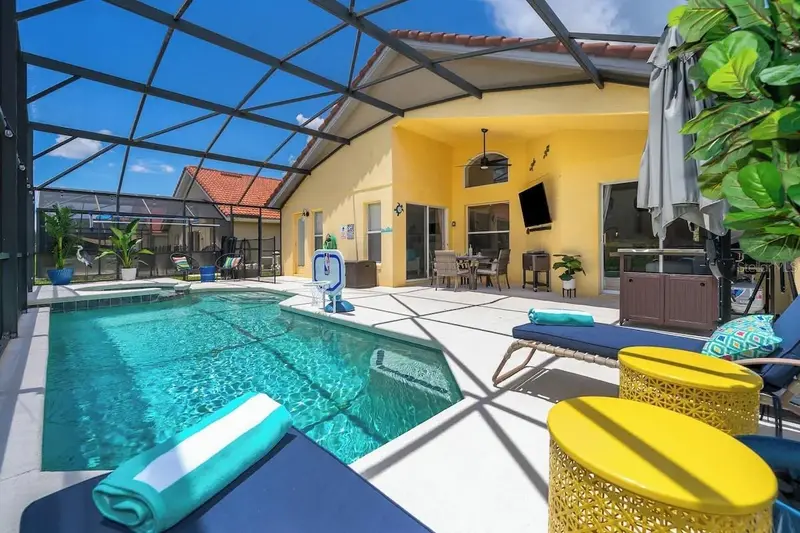 136 Rosso Dr, FL