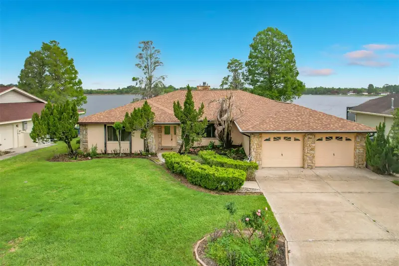 247 S Lake Pansy Dr, FL
