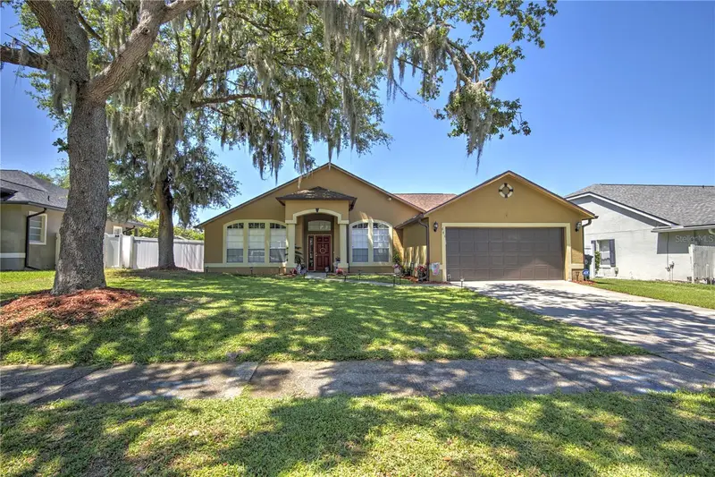 684 Yorkshire Dr, FL