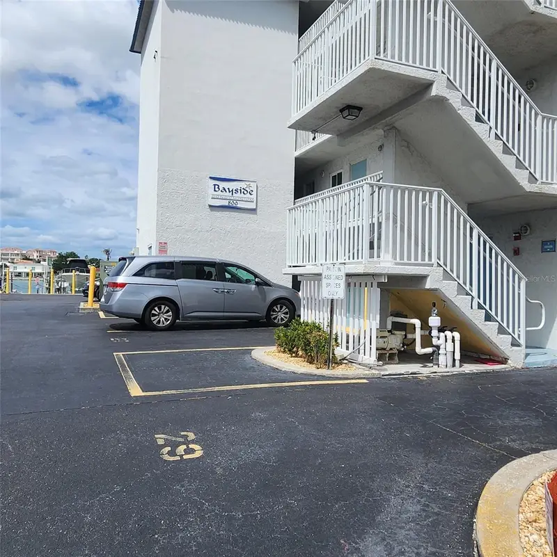 800 Bayway Blvd #28, FL