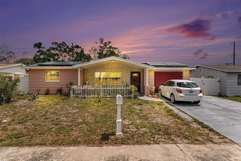 1244 Classic Dr, FL